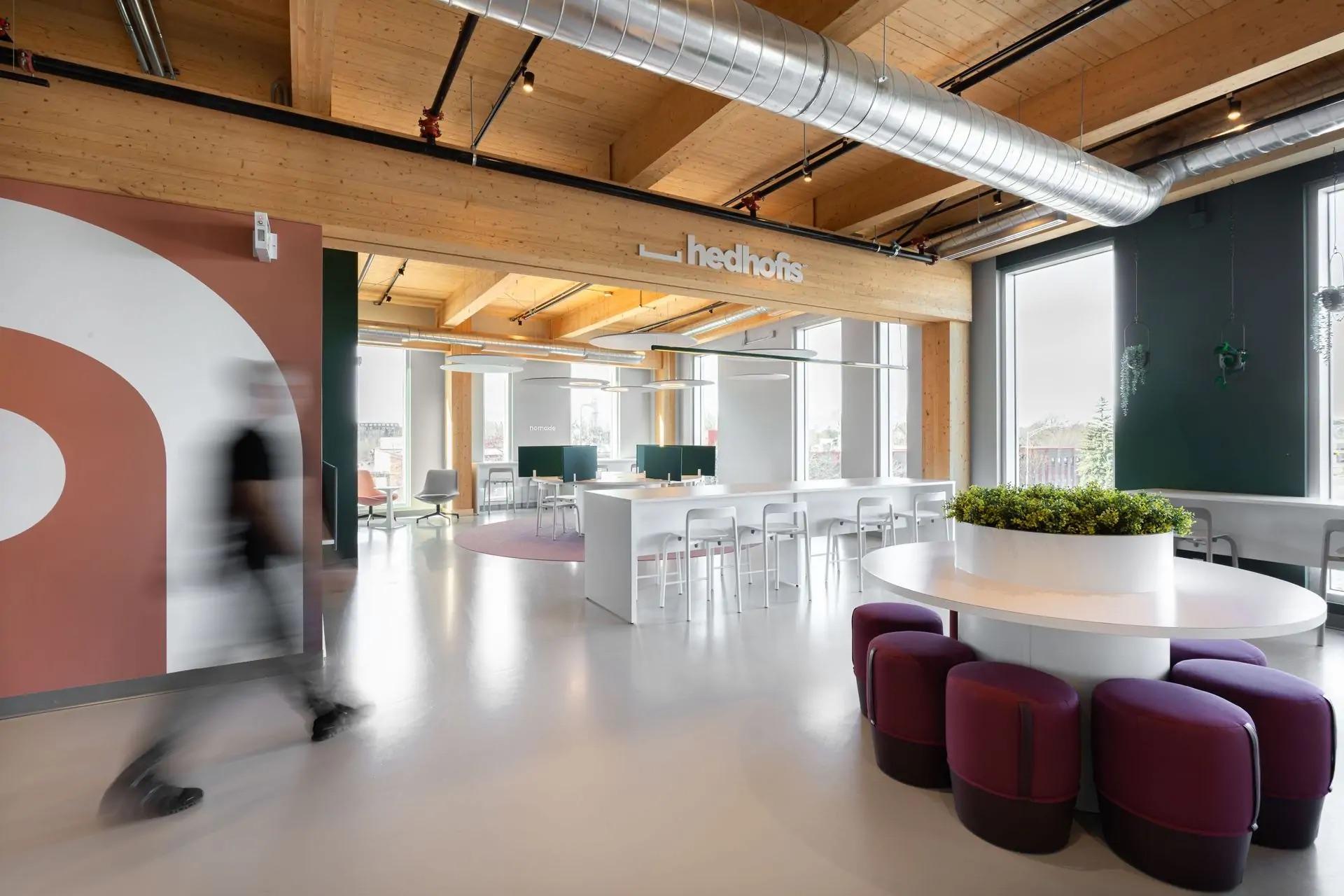 Le hall d'entrée et son coin lounge